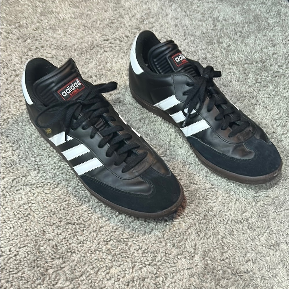 Adidas Men's Black and White Classic Sneakers